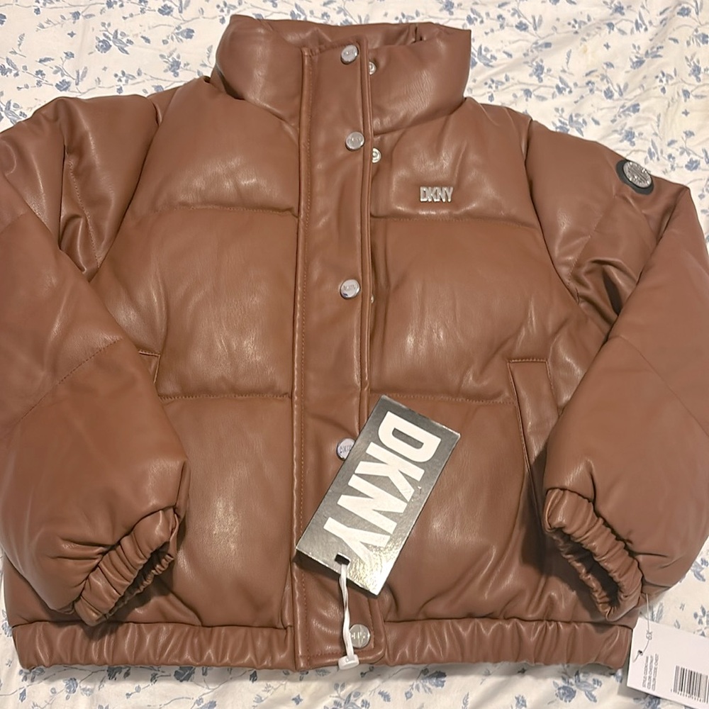 Brand New DKNY Puffer 🔥🔥🔥🔥